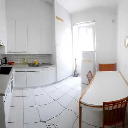 Ampie Гостьовий будинок Локарно