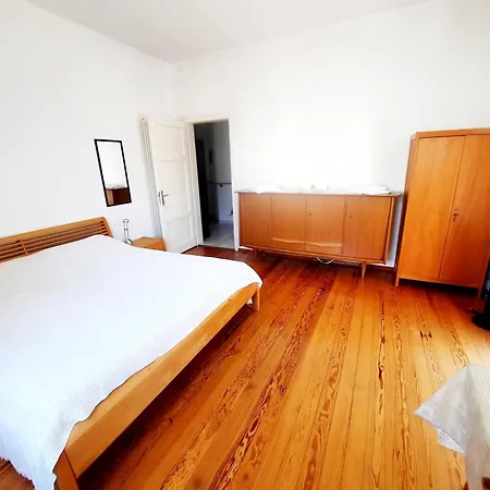 Ampie Casa de hóspedes *